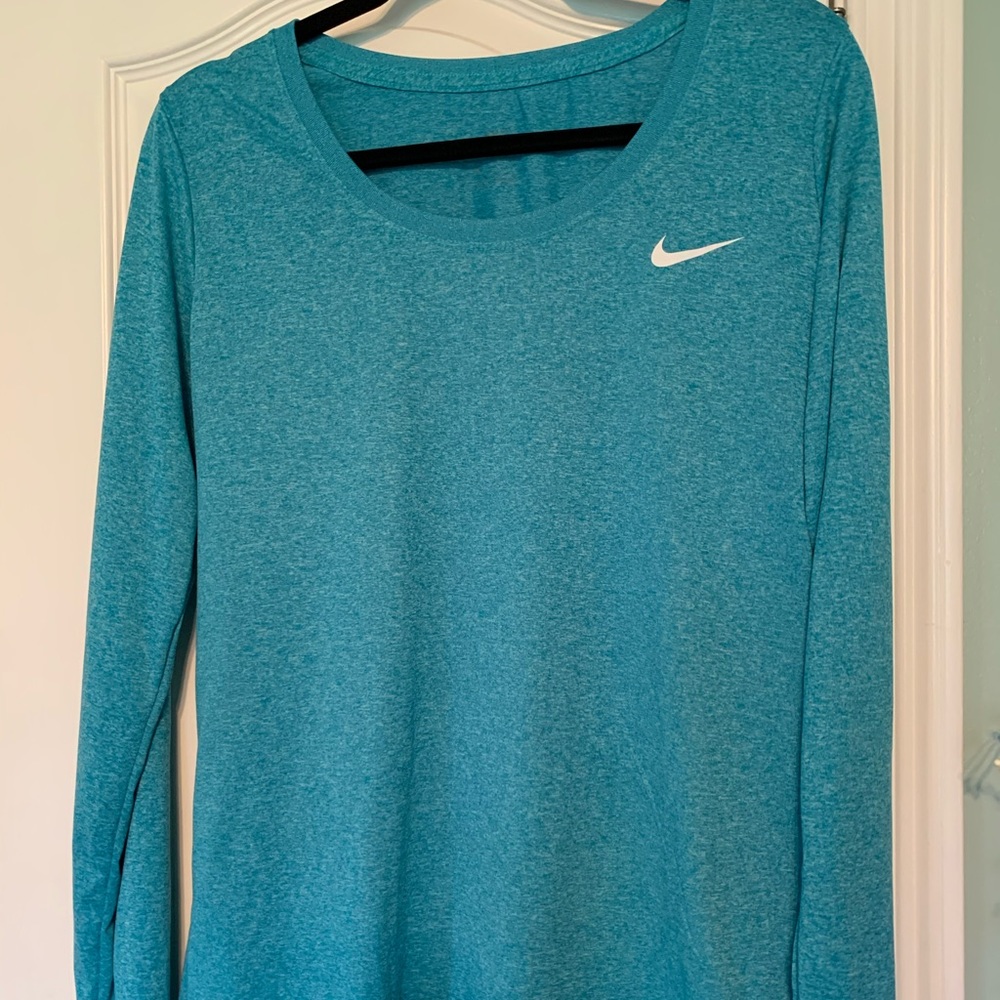 Nike long sleeved t-shirt